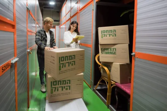 רילוקיישן - אחסון תכולת בית לתקופה בחו״ל